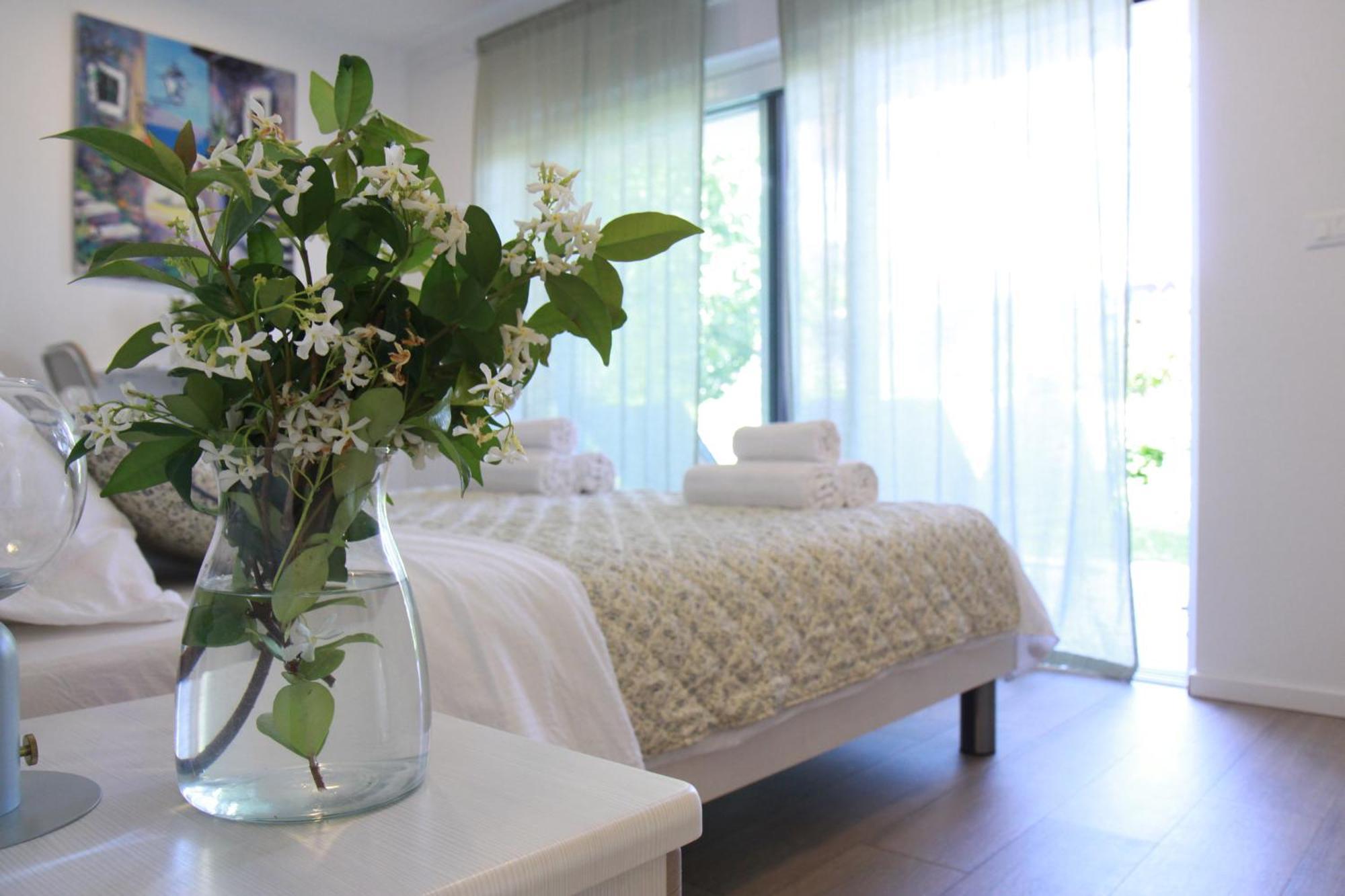 קרק Studio Apartment Rosa Krk מראה חיצוני תמונה