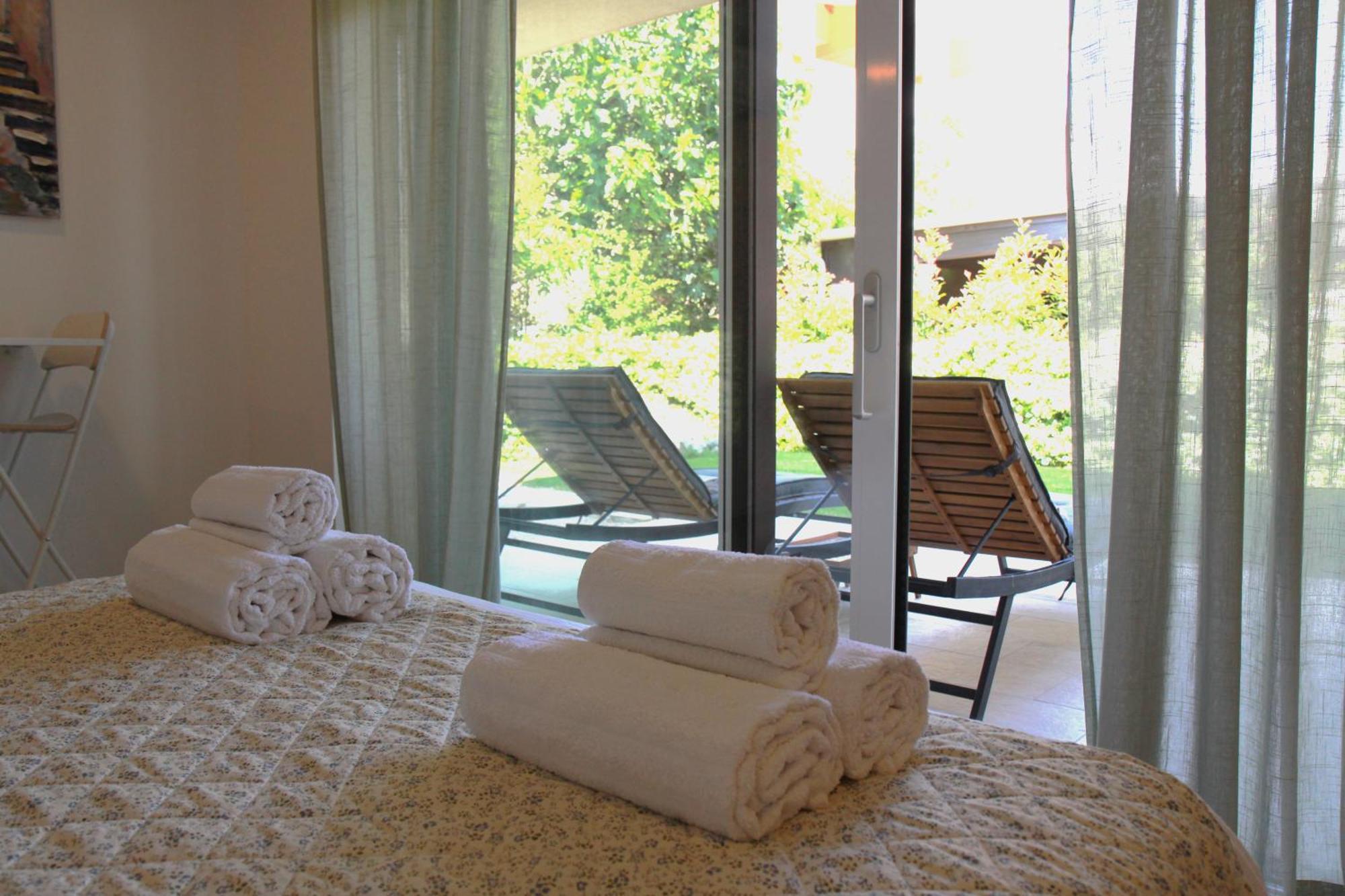 קרק Studio Apartment Rosa Krk מראה חיצוני תמונה